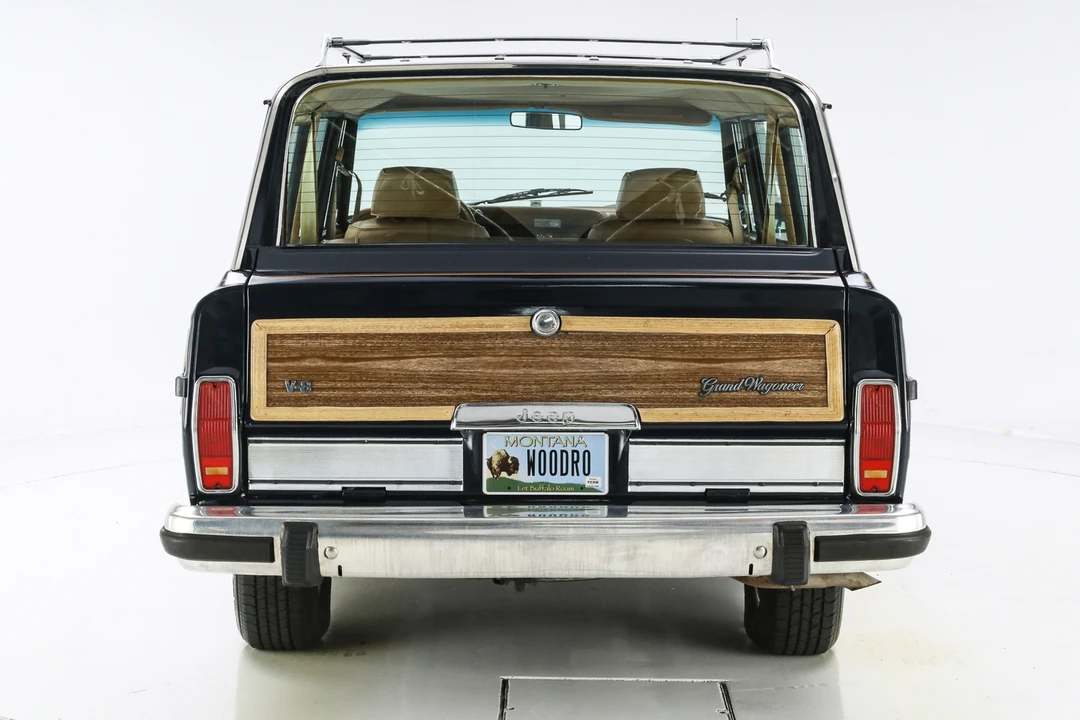 1987 Jeep SJ Grand Wagoneer - Image 6 of 31