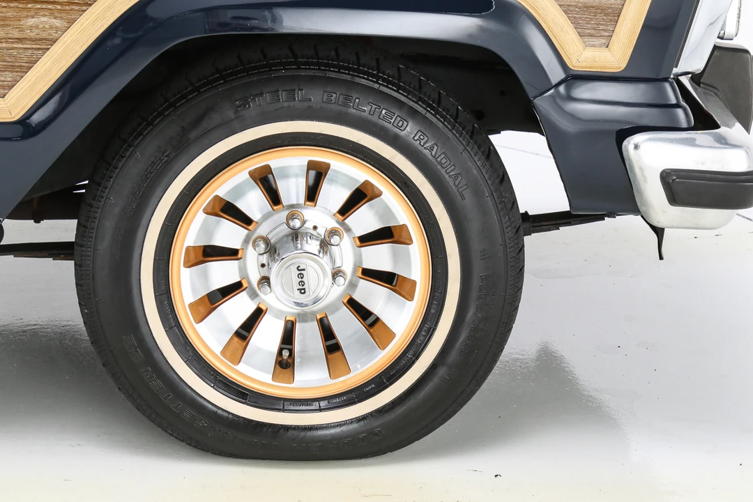 1987 Jeep SJ Grand Wagoneer - Image 30 of 31