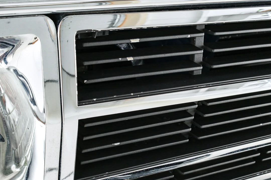 1987 Jeep SJ Grand Wagoneer - Image 20 of 31