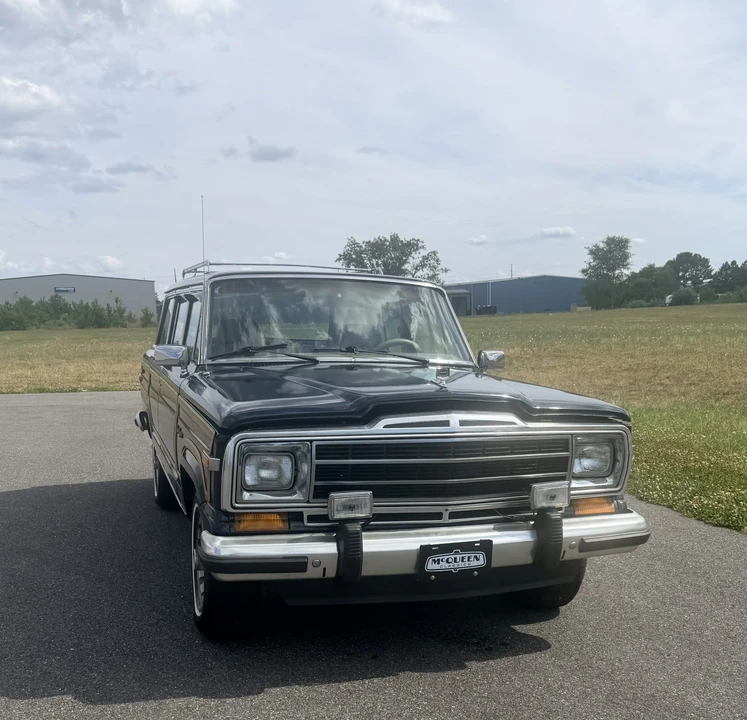 1987 Jeep SJ Grand Wagoneer - Image 13 of 31
