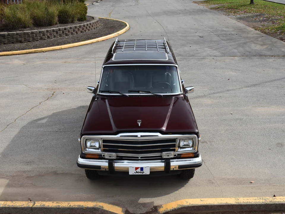 1987 Jeep SJ Grand Wagoneer - Image 8 of 31