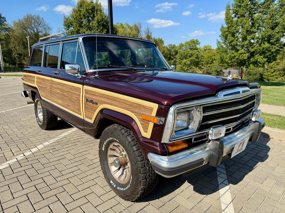 1987 Jeep SJ Grand Wagoneer - Image 29 of 31