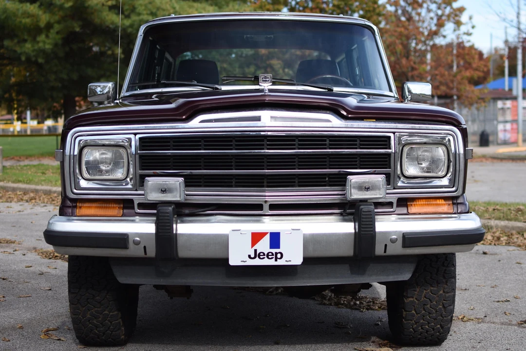 1987 Jeep SJ Grand Wagoneer - Image 2 of 31