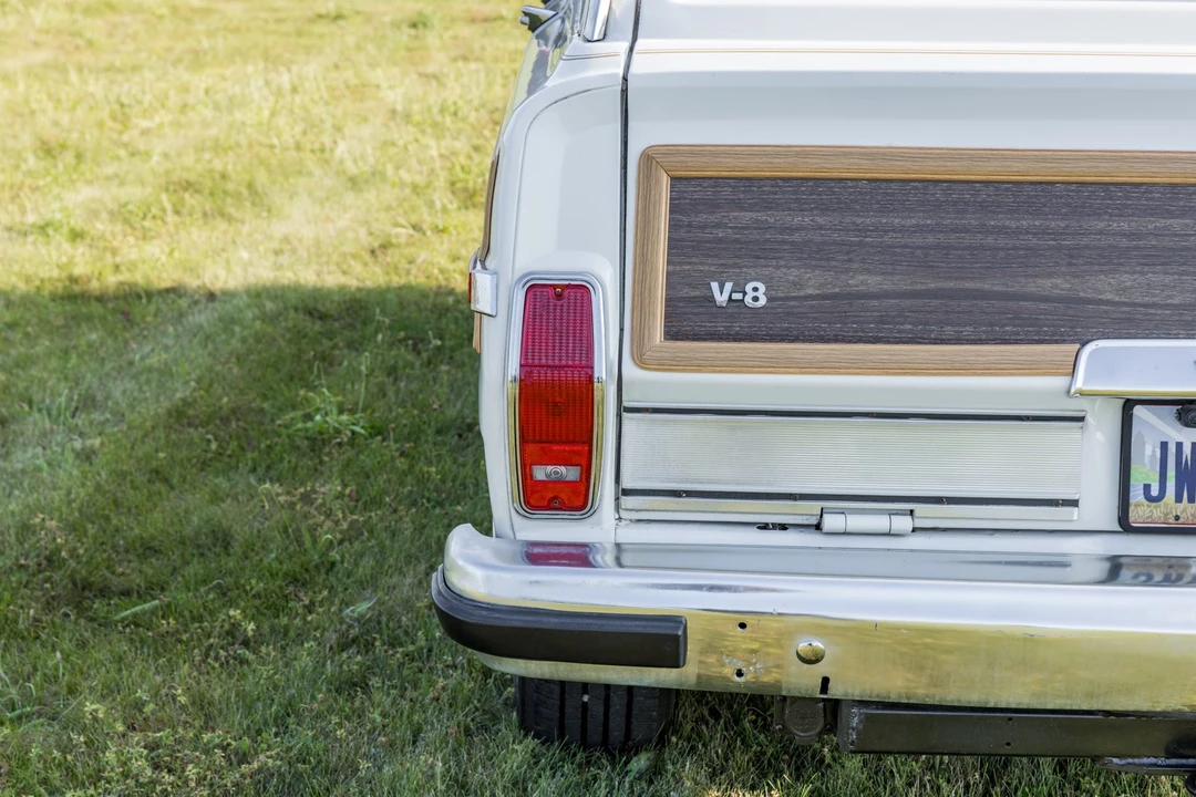 1987 Jeep SJ Grand Wagoneer - Image 30 of 31
