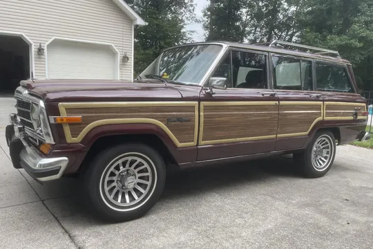 1987 Jeep Grand Wagoneer
