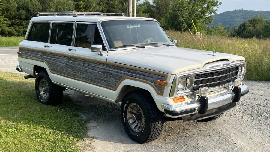 1987 Jeep SJ Grand Wagoneer - Image 3 of 19
