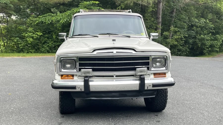 1987 Jeep SJ Grand Wagoneer - Image 2 of 19