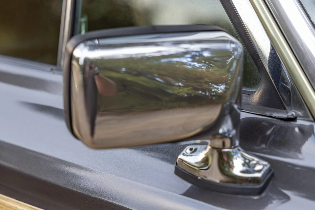 1987 Jeep SJ Grand Wagoneer - Image 26 of 31