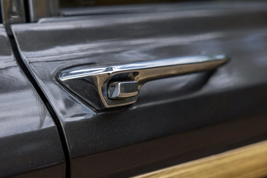 1987 Jeep SJ Grand Wagoneer - Image 22 of 31