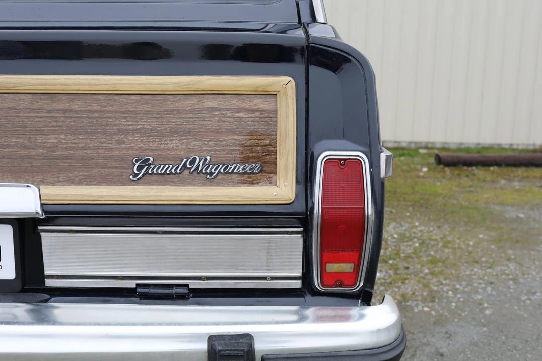 1987 Jeep SJ Grand Wagoneer - Image 31 of 31