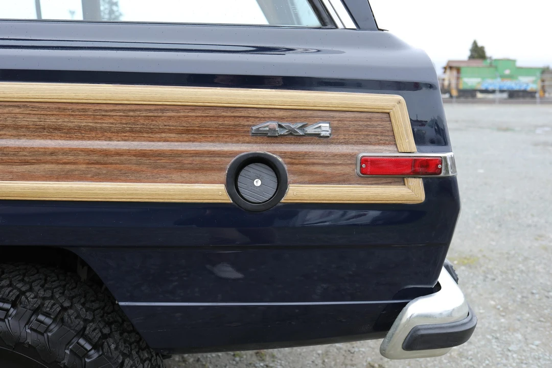 1987 Jeep SJ Grand Wagoneer - Image 27 of 31