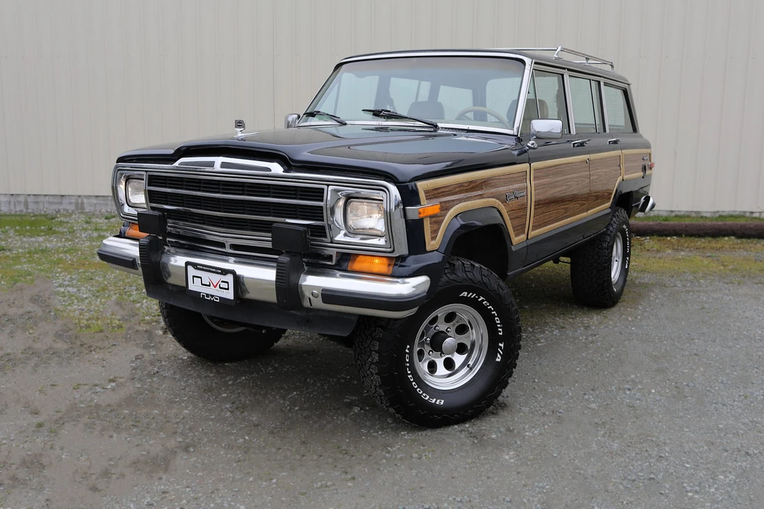 1987 Jeep SJ Grand Wagoneer - Image 3 of 31