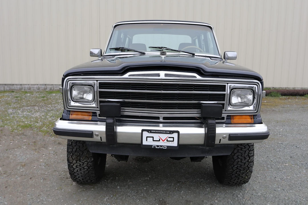 1987 Jeep SJ Grand Wagoneer - Image 20 of 31