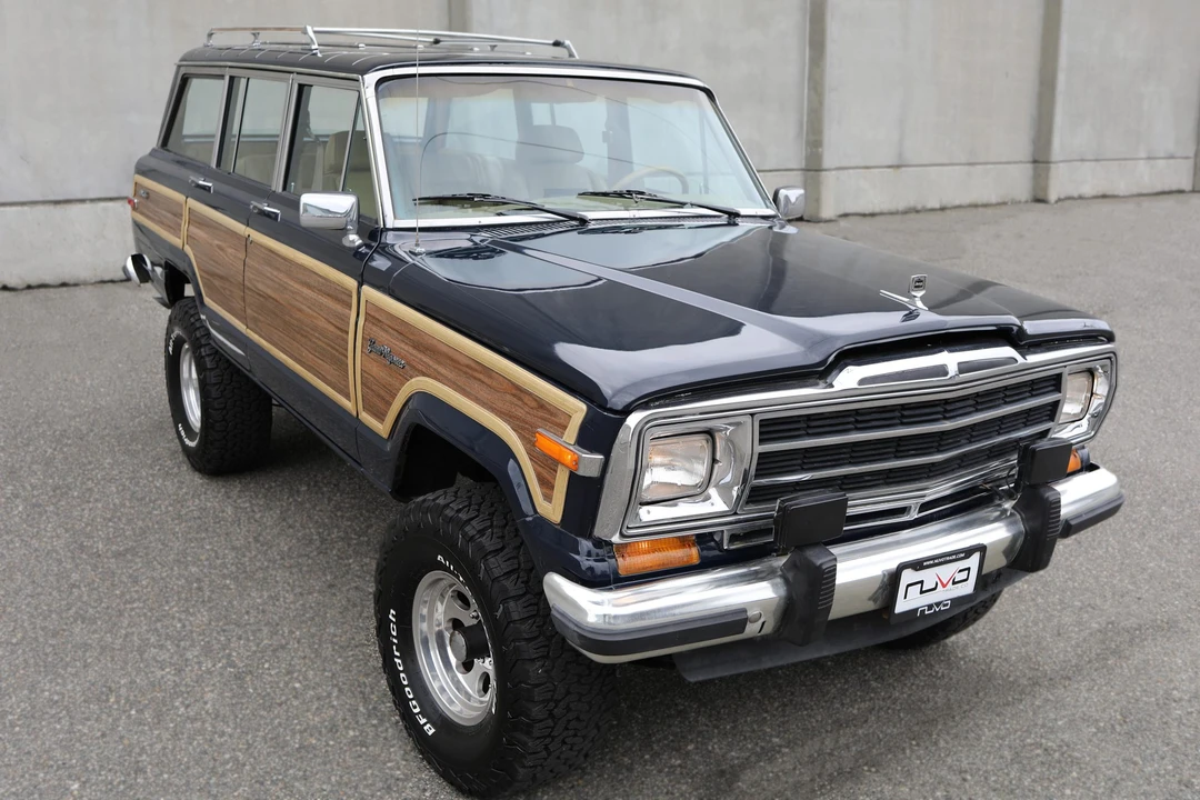 1987 Jeep SJ Grand Wagoneer - Image 19 of 31