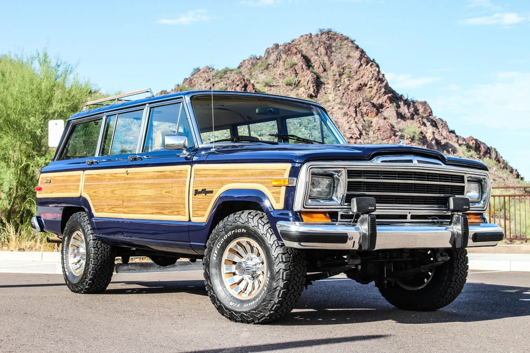 1987 Jeep SJ Grand Wagoneer - Image 6 of 31