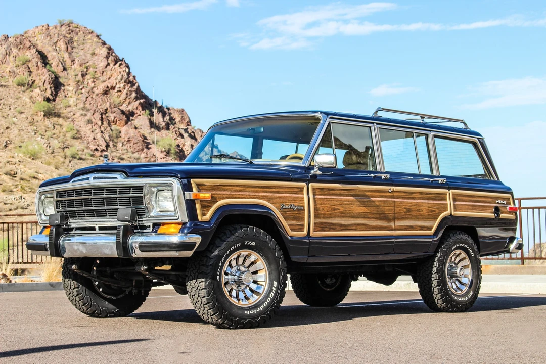 1987 Jeep SJ Grand Wagoneer - Image 2 of 31
