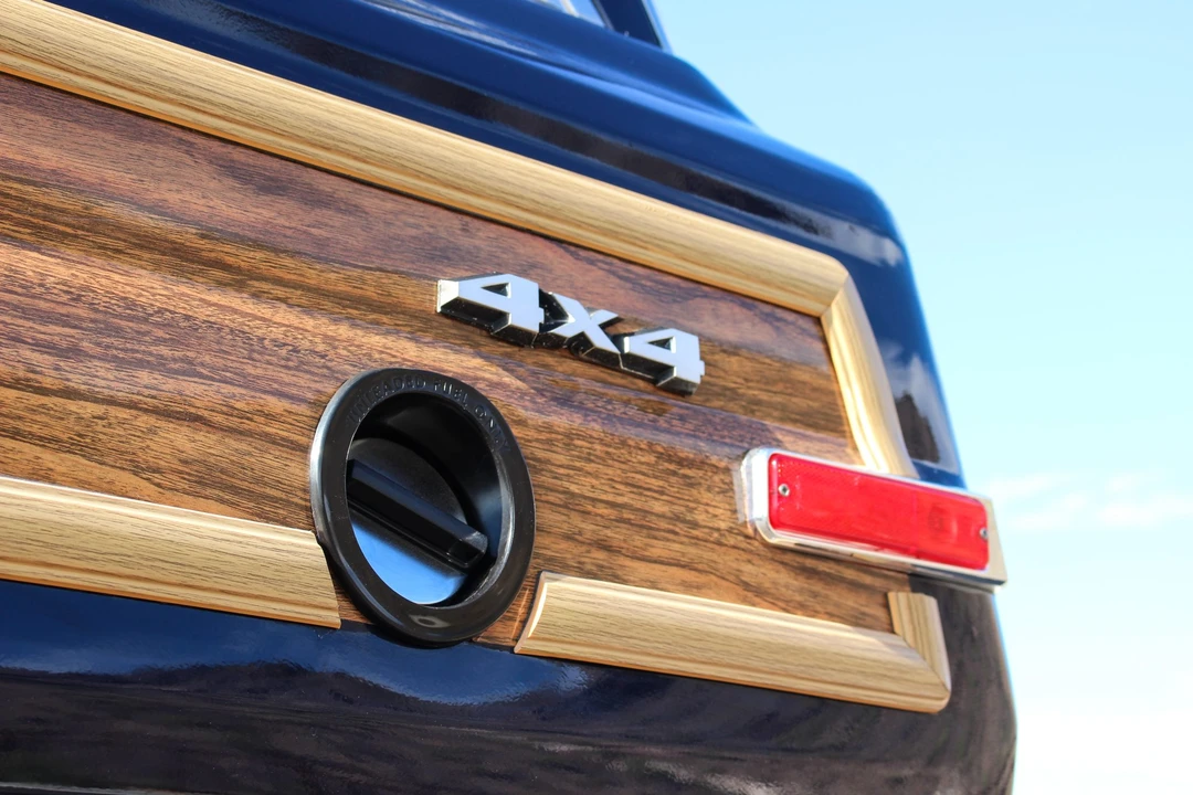 1987 Jeep SJ Grand Wagoneer - Image 17 of 31