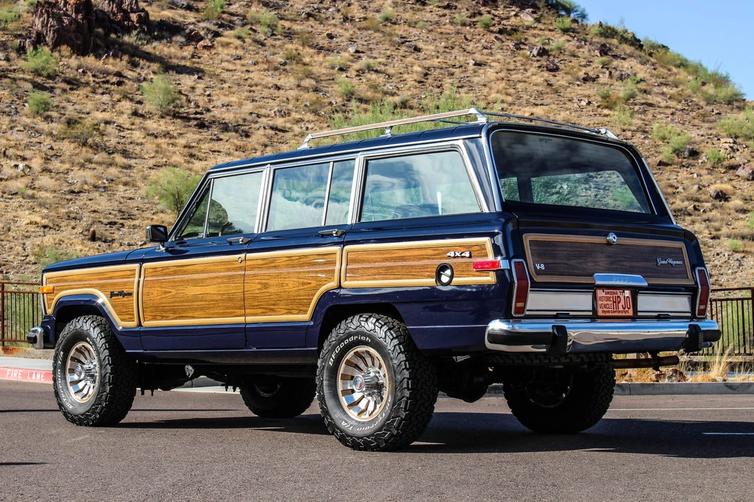 1987 Jeep SJ Grand Wagoneer - Image 3 of 31
