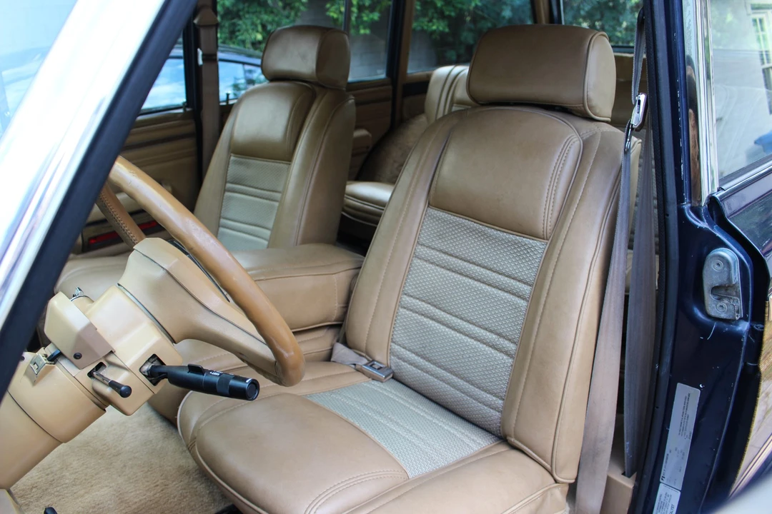 1987 Jeep SJ Grand Wagoneer - Image 23 of 31