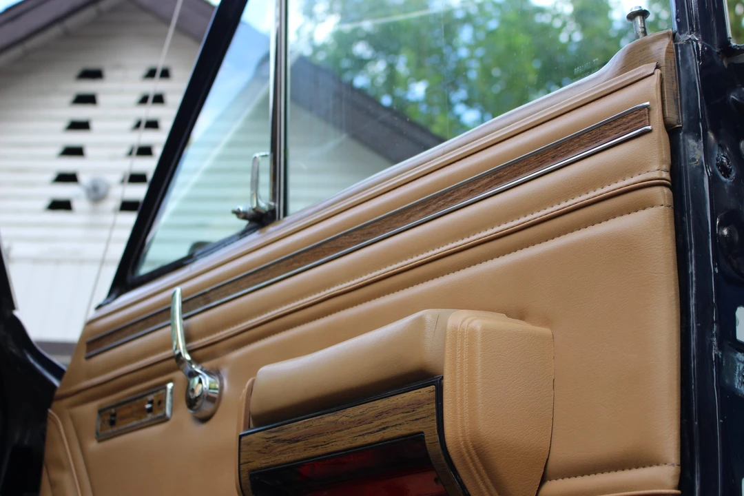 1987 Jeep SJ Grand Wagoneer - Image 29 of 31