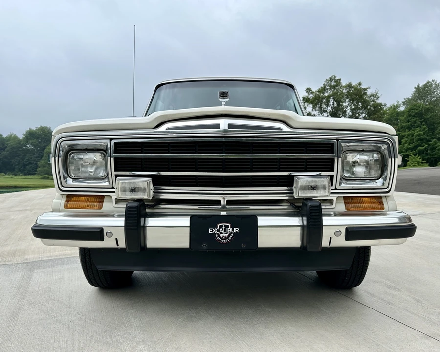 1987 Jeep SJ Grand Wagoneer - Image 6 of 31