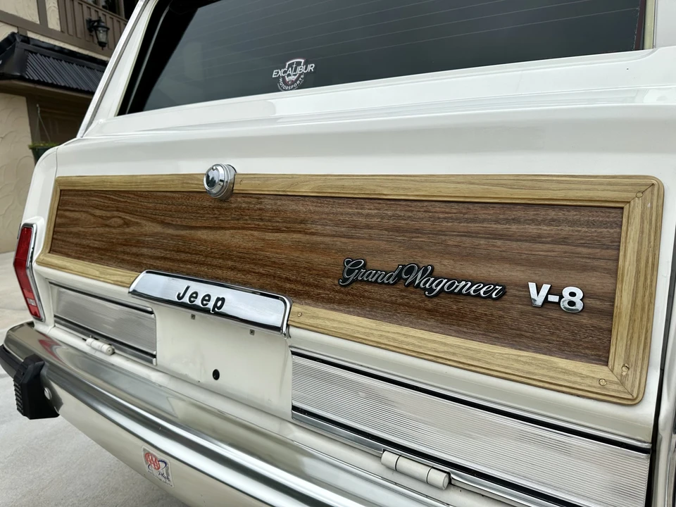 1987 Jeep SJ Grand Wagoneer - Image 25 of 31