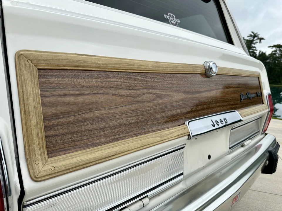 1987 Jeep SJ Grand Wagoneer - Image 26 of 31