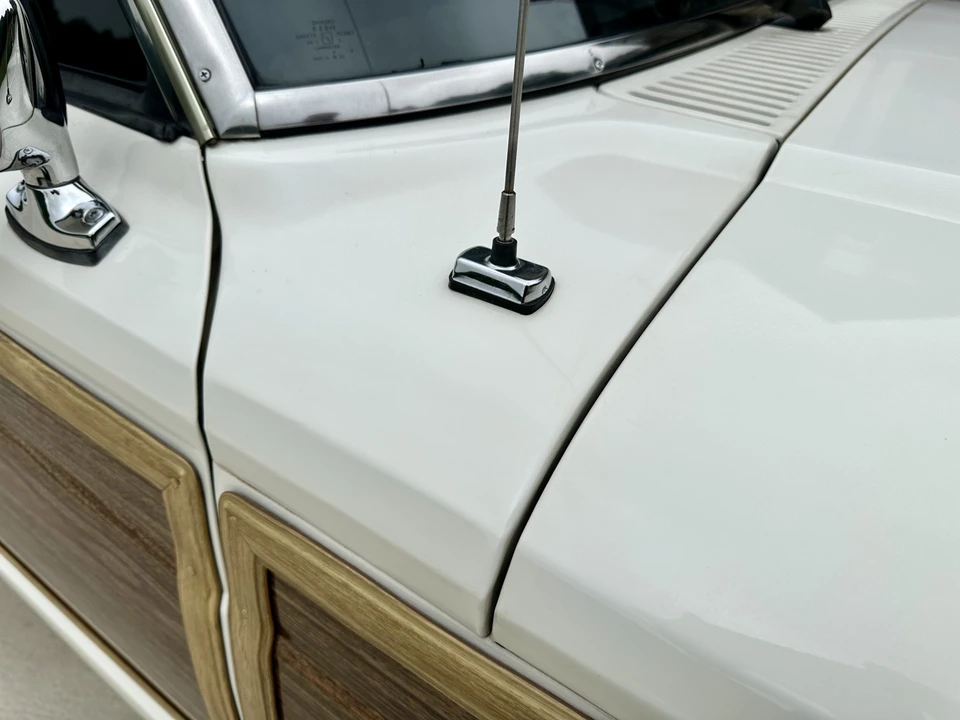 1987 Jeep SJ Grand Wagoneer - Image 27 of 31