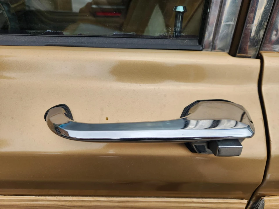 1987 Jeep SJ Grand Wagoneer - Image 26 of 31