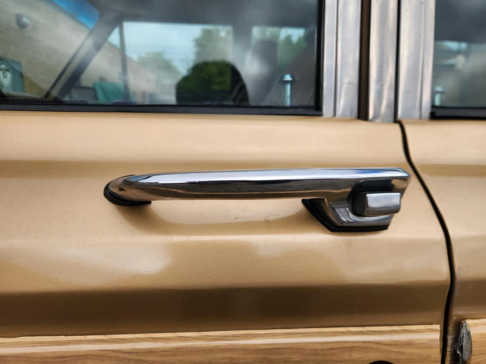 1987 Jeep SJ Grand Wagoneer - Image 27 of 31