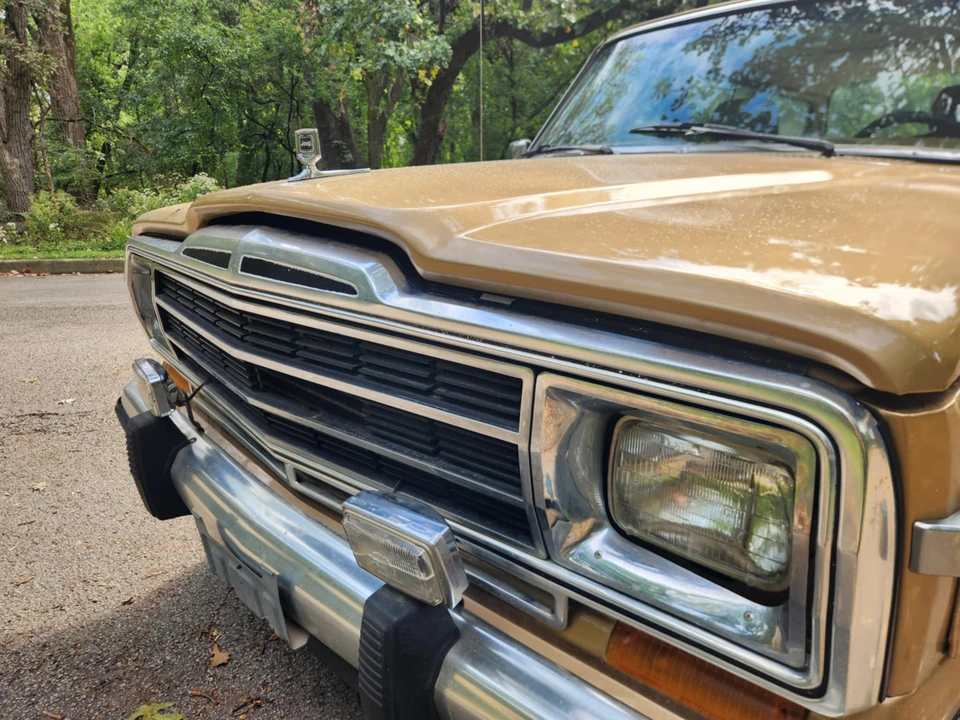 1987 Jeep SJ Grand Wagoneer - Image 24 of 31
