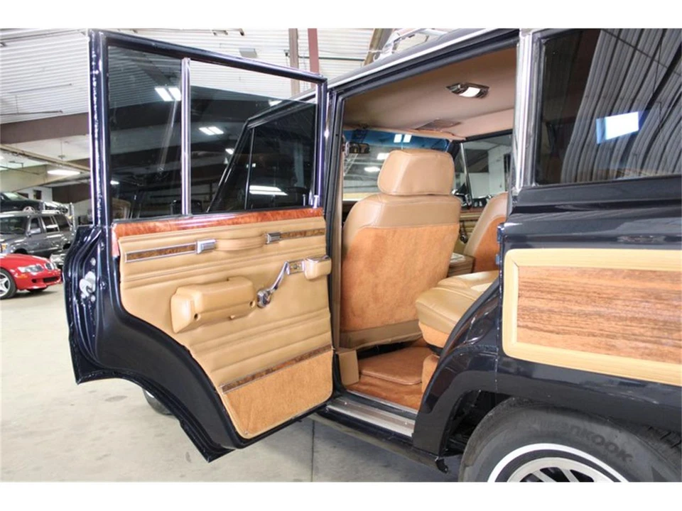 1987 Jeep SJ Grand Wagoneer - Image 31 of 31