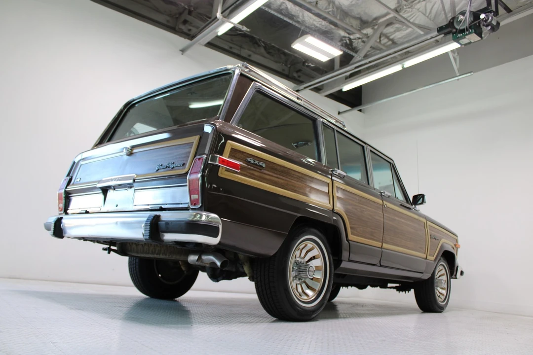 1987 Jeep - Image 9 of 31