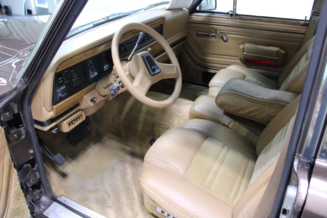 1987 Jeep - Image 6 of 31
