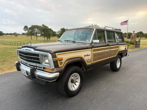 1987 Jeep Grand Wagoneer 4x4