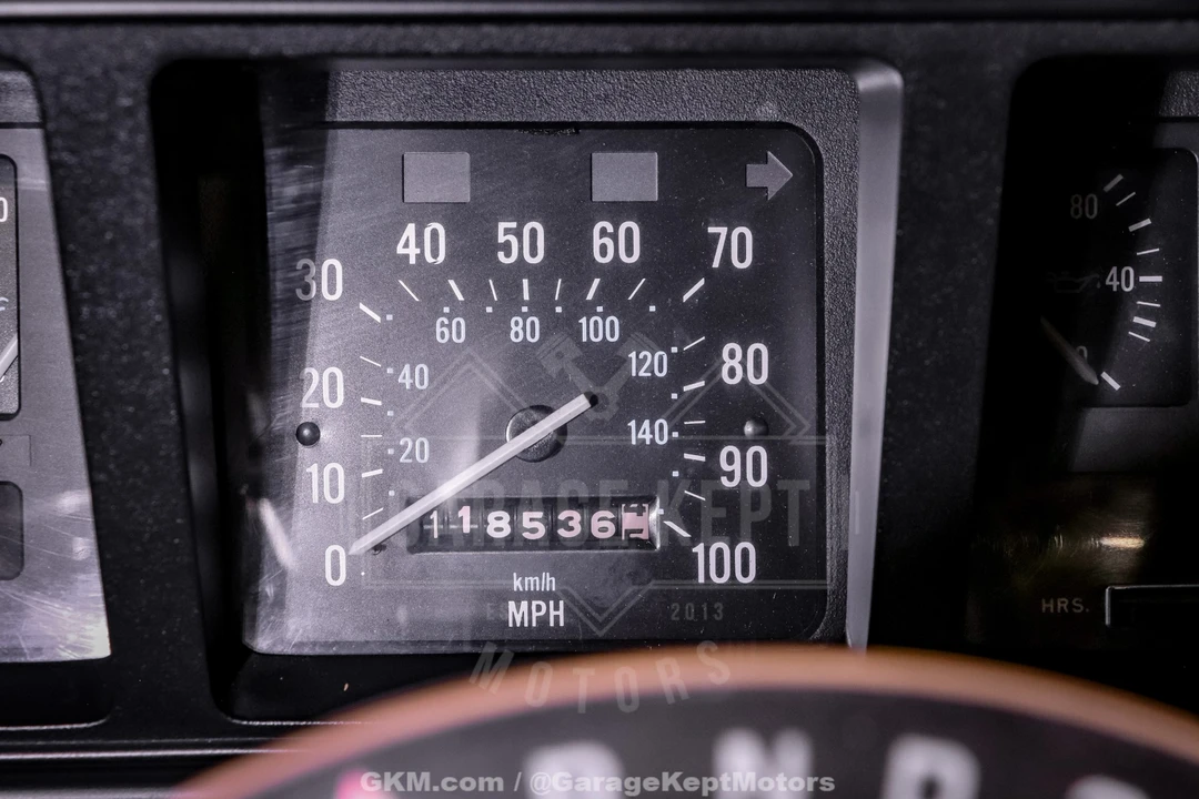 1987 Jeep SJ Grand Wagoneer - Image 14 of 19