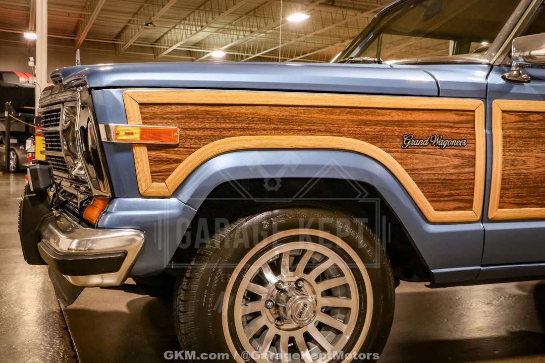 1987 Jeep SJ Grand Wagoneer - Image 7 of 19