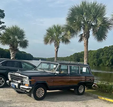 1987 Jeep Grand Wagoneer