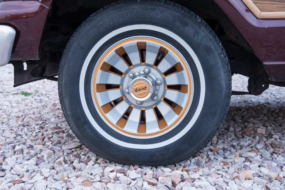 1987 Jeep XJ Wagoneer - Image 9 of 30