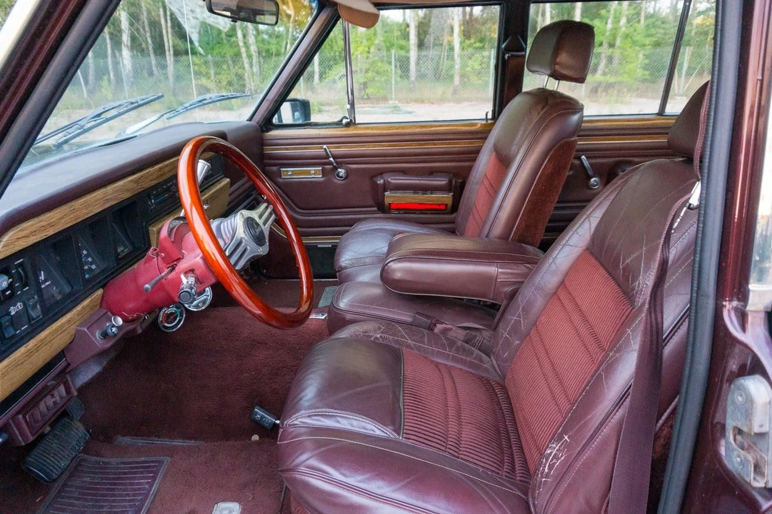 1987 Jeep XJ Wagoneer - Image 15 of 30