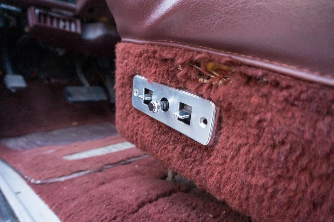 1987 Jeep XJ Wagoneer - Image 26 of 30