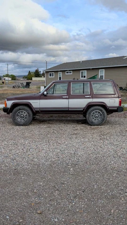 1987 Jeep Wagoneer - Image 2 of 6