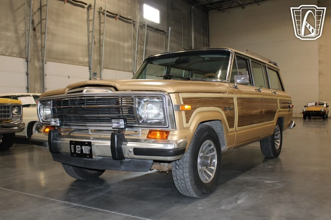 1987 Jeep XJ Wagoneer - Image 19 of 21