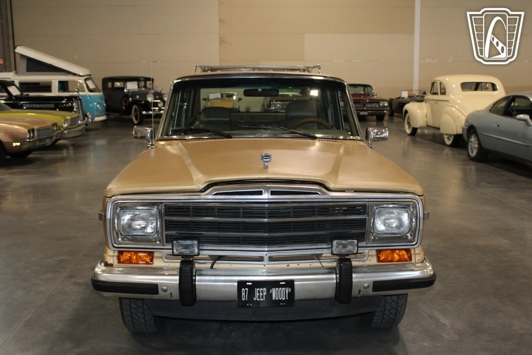 1987 Jeep XJ Wagoneer - Image 10 of 21