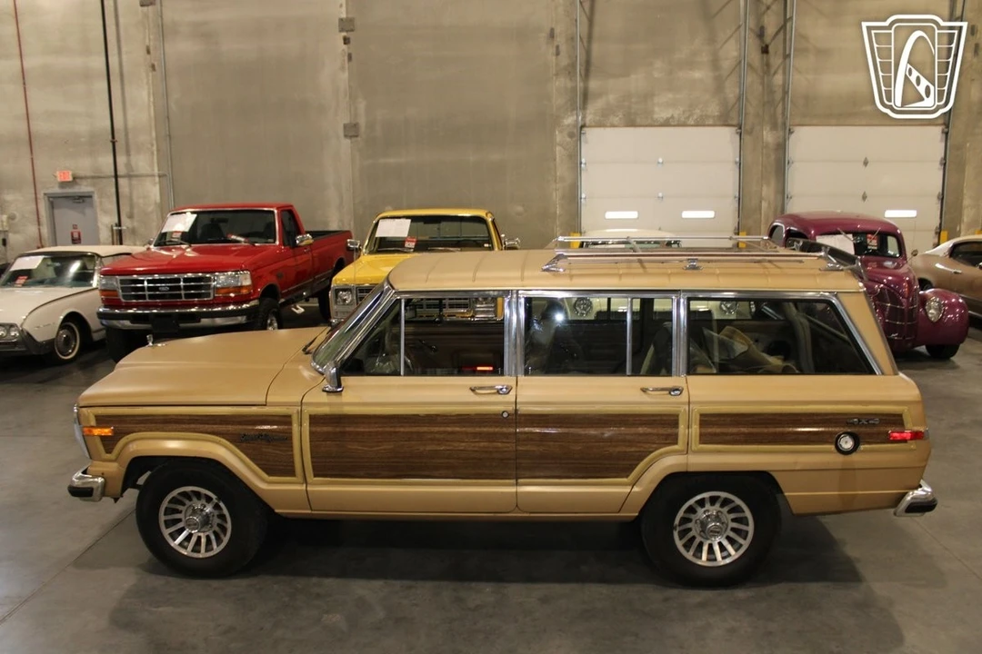 1987 Jeep XJ Wagoneer - Image 12 of 21