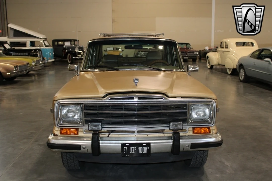1987 Jeep SJ Wagoneer - Image 10 of 12
