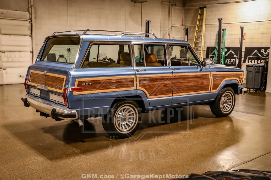1987 Jeep SJ Wagoneer - Image 10 of 31