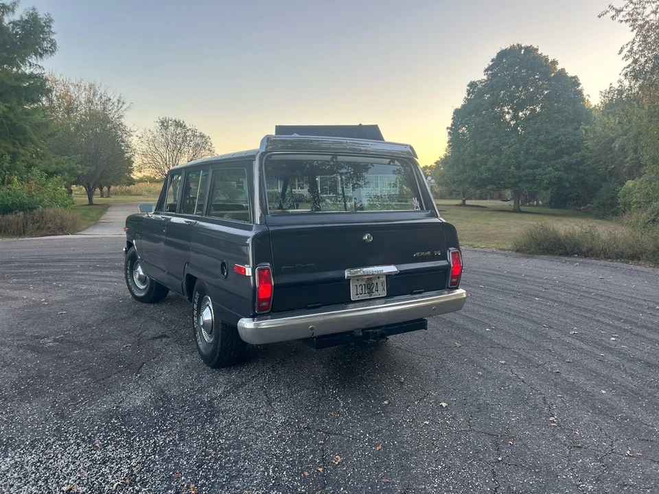 1987 Jeep XJ Wagoneer - Image 10 of 21