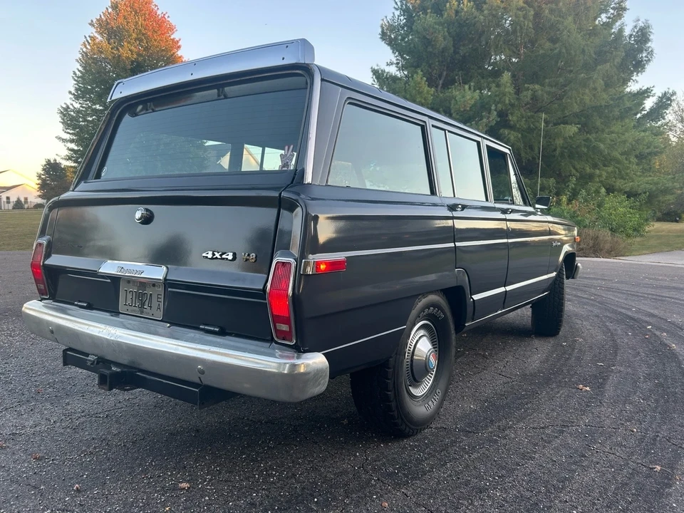 1987 Jeep SJ Wagoneer - Image 7 of 21