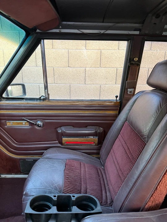 1987 Jeep Wagoneer - Image 11 of 13